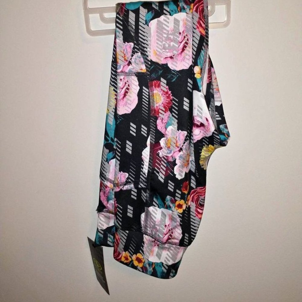 Athletic Works leggings black floral size L (10-12) K-124